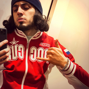 两个黑玩一个白人
