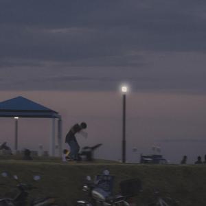 两个黑玩一个白人
